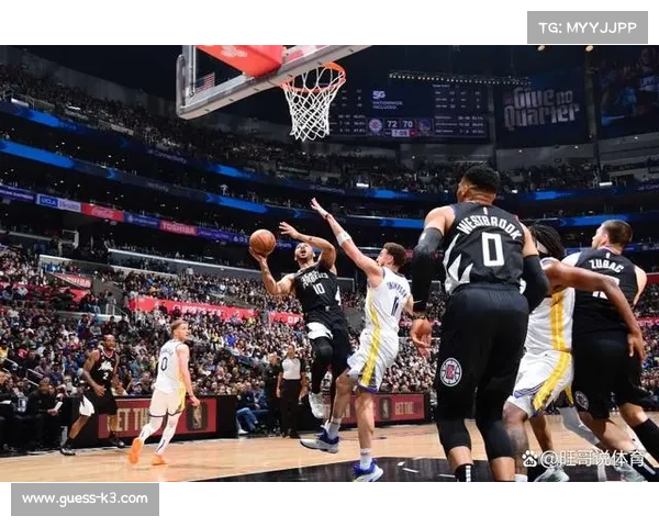 深圳队加时崩盘暴露防守漏洞，双核空砍72分难救主